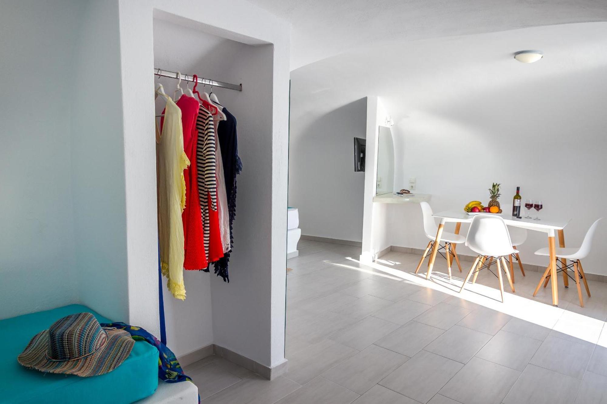 Asma Suites Φηρά Δωμάτιο φωτογραφία