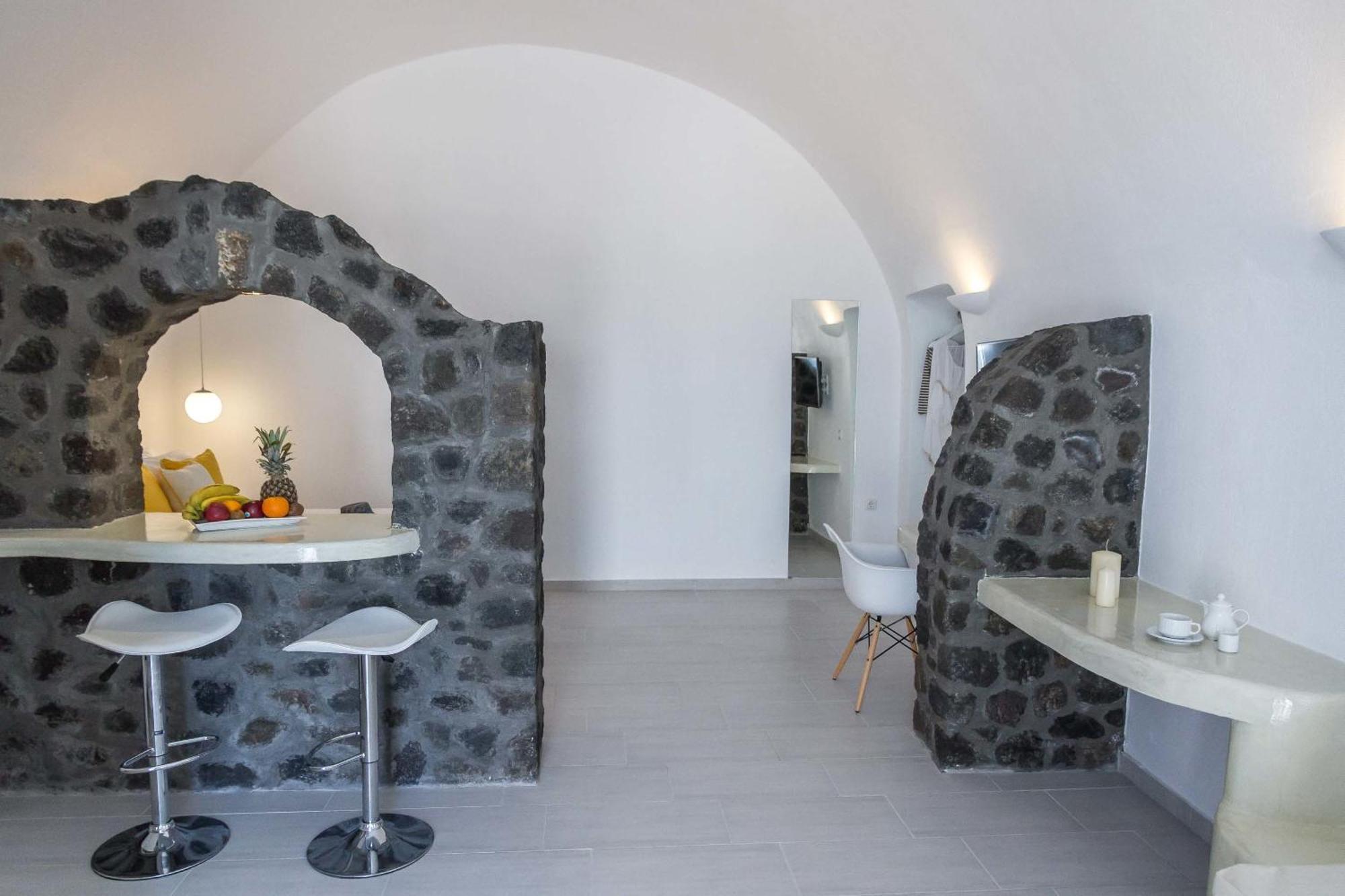 Asma Suites Φηρά Δωμάτιο φωτογραφία